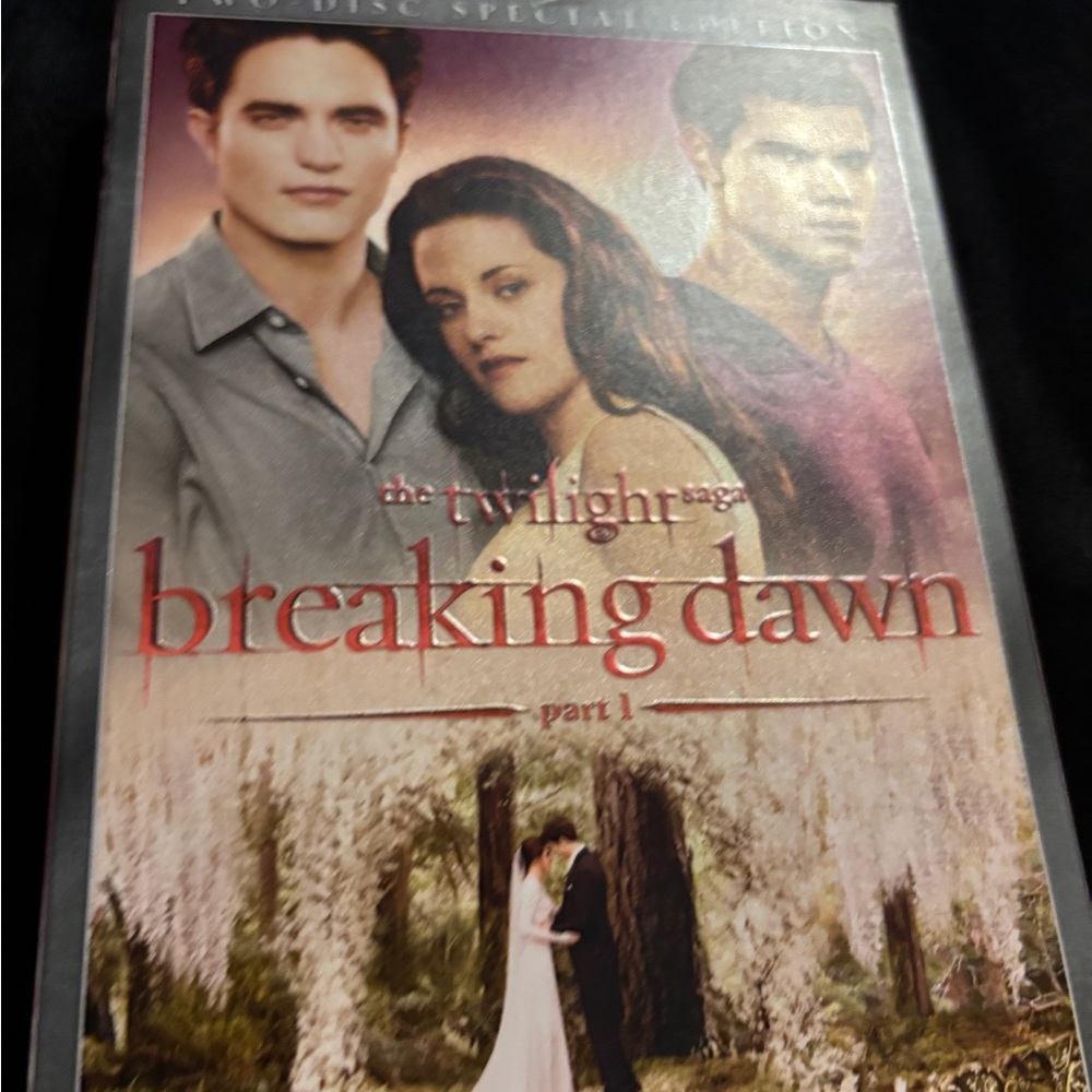 The Twilight Saga: Breaking Dawn Part 1 DVD